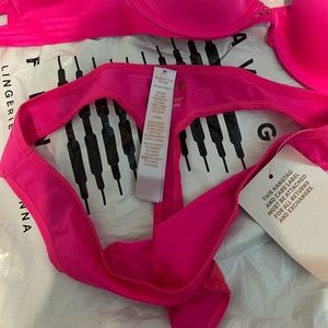 savage x fenty hot pink set